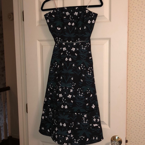 Keepsake Strapless Floral Dress - Picture 4 of 4